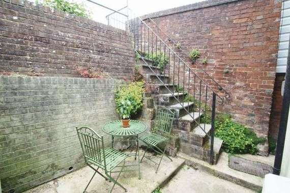 2&nbsp;Bedroom&nbsp;Property