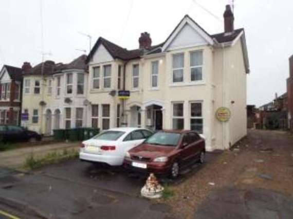 2 Bedroom Maisonette