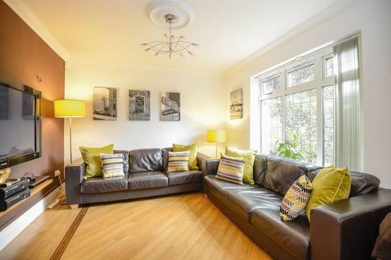 6 Bedroom Detached