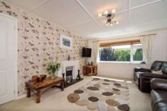 4 Bedroom Semi-Detac...
