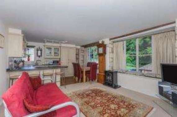 2 Bedroom Flat