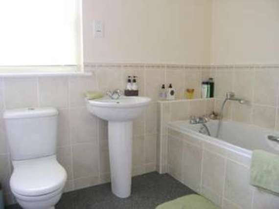 3 Bedroom End of Ter...