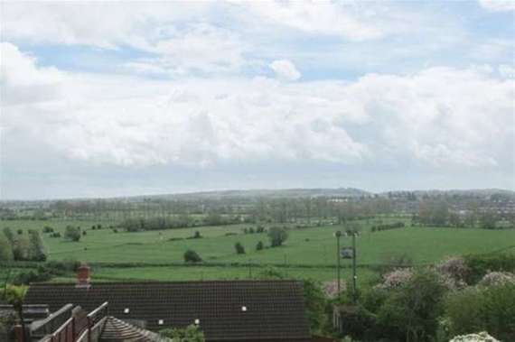 5 Bedroom Detached