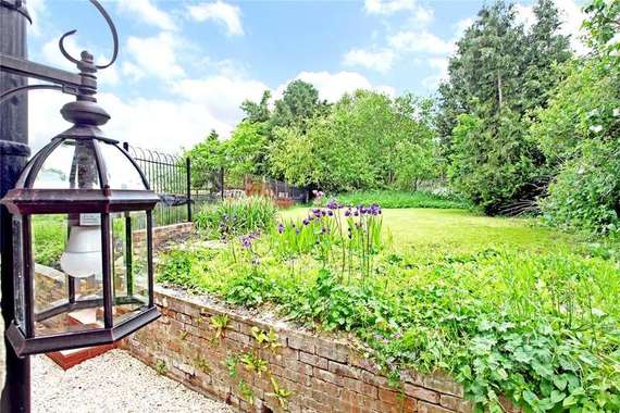 4&nbsp;Bedroom&nbsp;Terraced