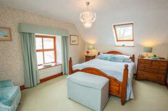 6 Bedroom Detached