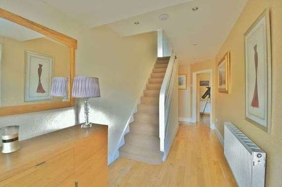 4 Bedroom Semi-Detac...