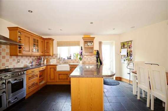 3&nbsp;Bedroom&nbsp;Semi-Detac...