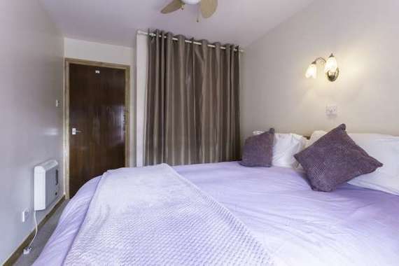 1 Bedroom Flat