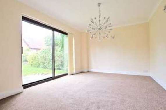 5&nbsp;Bedroom&nbsp;Detached