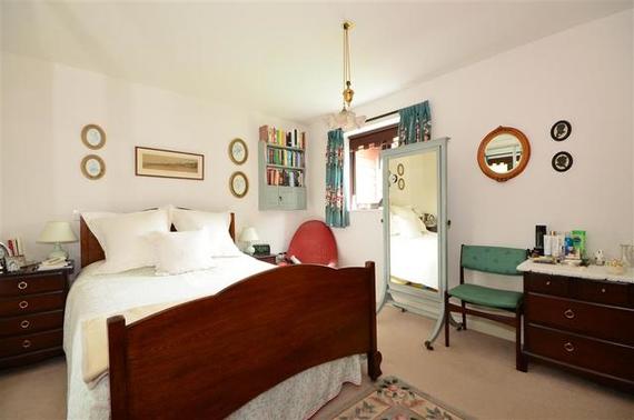 2 Bedroom Apartment