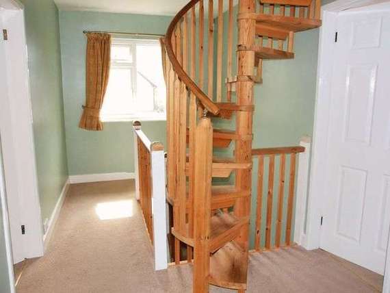 5 Bedroom Detached