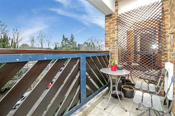 2 Bedroom Flat