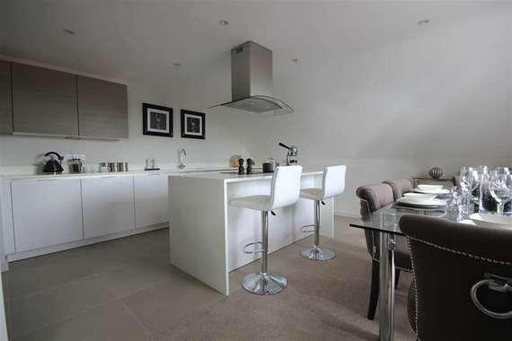 4 Bedroom Apartment
