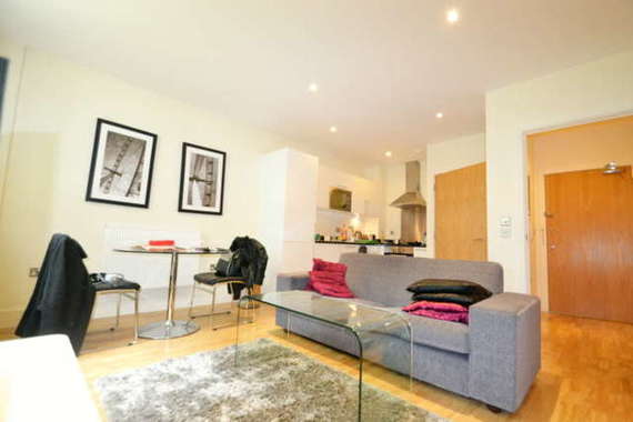 Lanterns Court  Canary Wharf,...