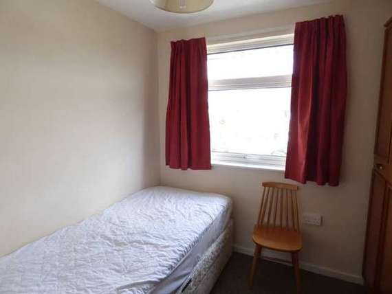 1 Bedroom House Shar...
