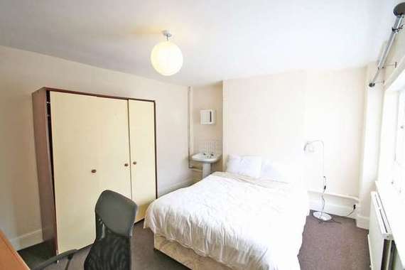 1 Bedroom Semi-Detac...