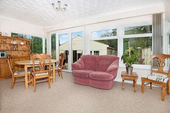 5&nbsp;Bedroom&nbsp;Detached