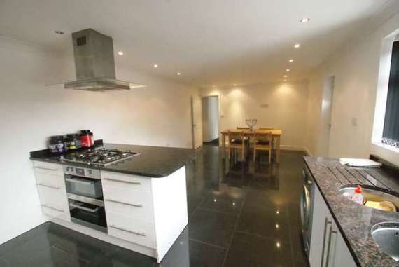 5 Bedroom Bungalow