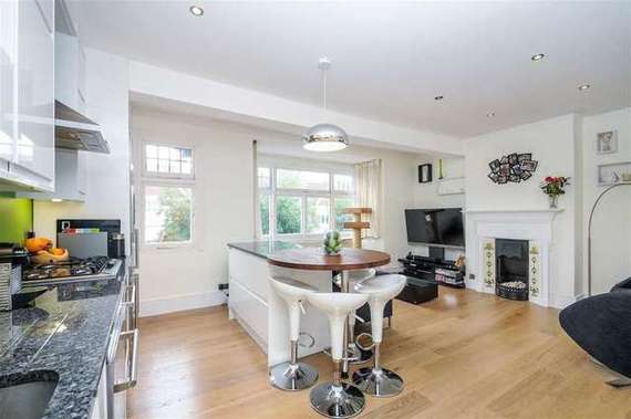2 Bedroom Apartment
