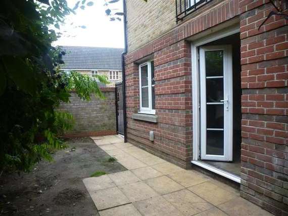 1&nbsp;Bedroom&nbsp;Ground Fla...