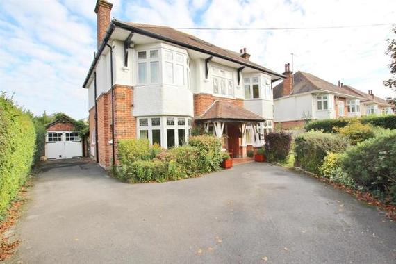 6 Bedroom Detached