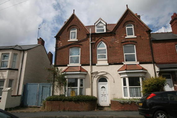 4 Bedroom Town House