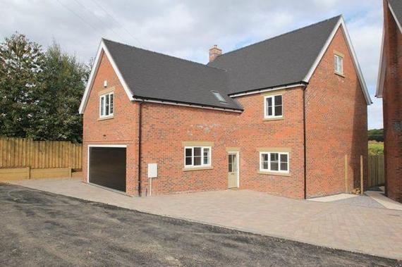 5 Bedroom Houses