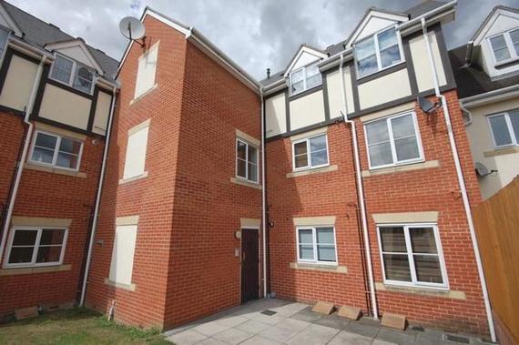 2 Bedroom Flat