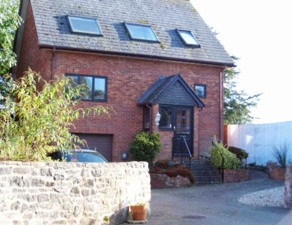 4&nbsp;Bedroom&nbsp;Terraced