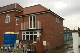 2 Bedroom End of Ter...