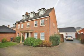6 Bedroom 