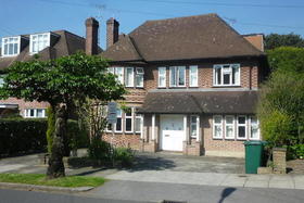 6 Bedroom Detached