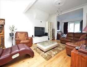 6 Bedroom Property