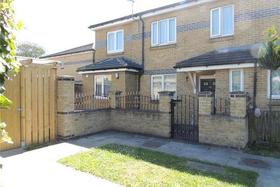 4 Bedroom End of Ter...