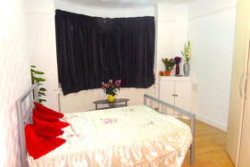  Bedroom Studio