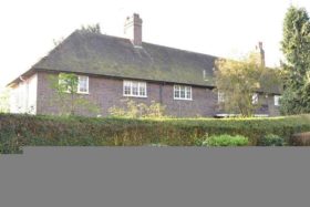 2 Bedroom Maisonette