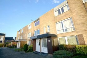 2 Bedroom Maisonette