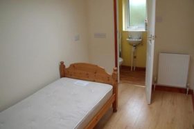 1 Bedroom Room