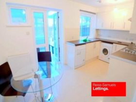 5 Bedroom Town House