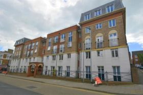 1 Bedroom Flat