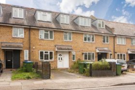 5 Bedroom Terraced