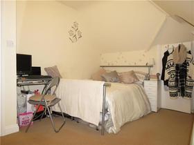 3 Bedroom Maisonette