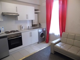 1 Bedroom Flat