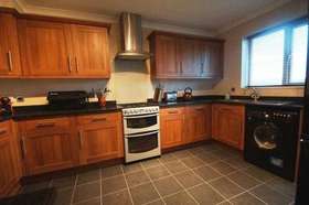3 Bedroom Semi-Detac...