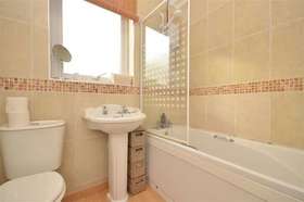 3 Bedroom End of Ter...