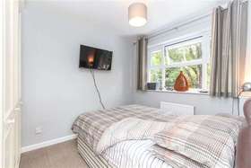 4 Bedroom Semi-Detac...