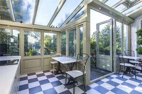 7 Bedroom Semi-Detac...
