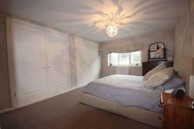 4 Bedroom Semi-Detac...