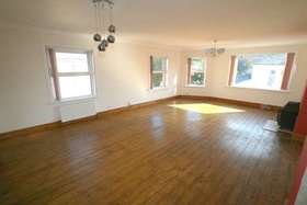 2 Bedroom End of Ter...