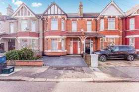 3 bedroom Terraced for sale